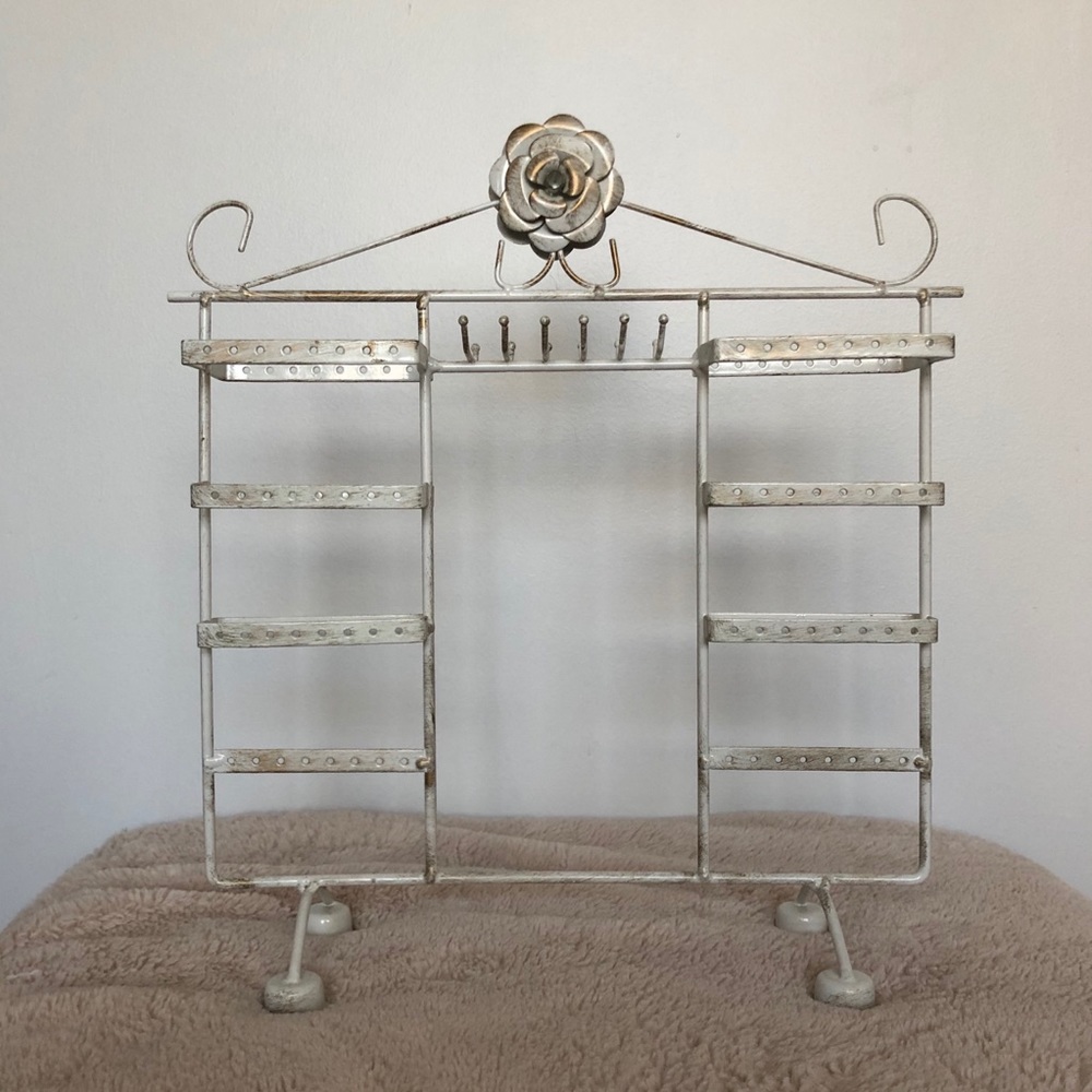 White/Brushed Gold Jewelry Stand